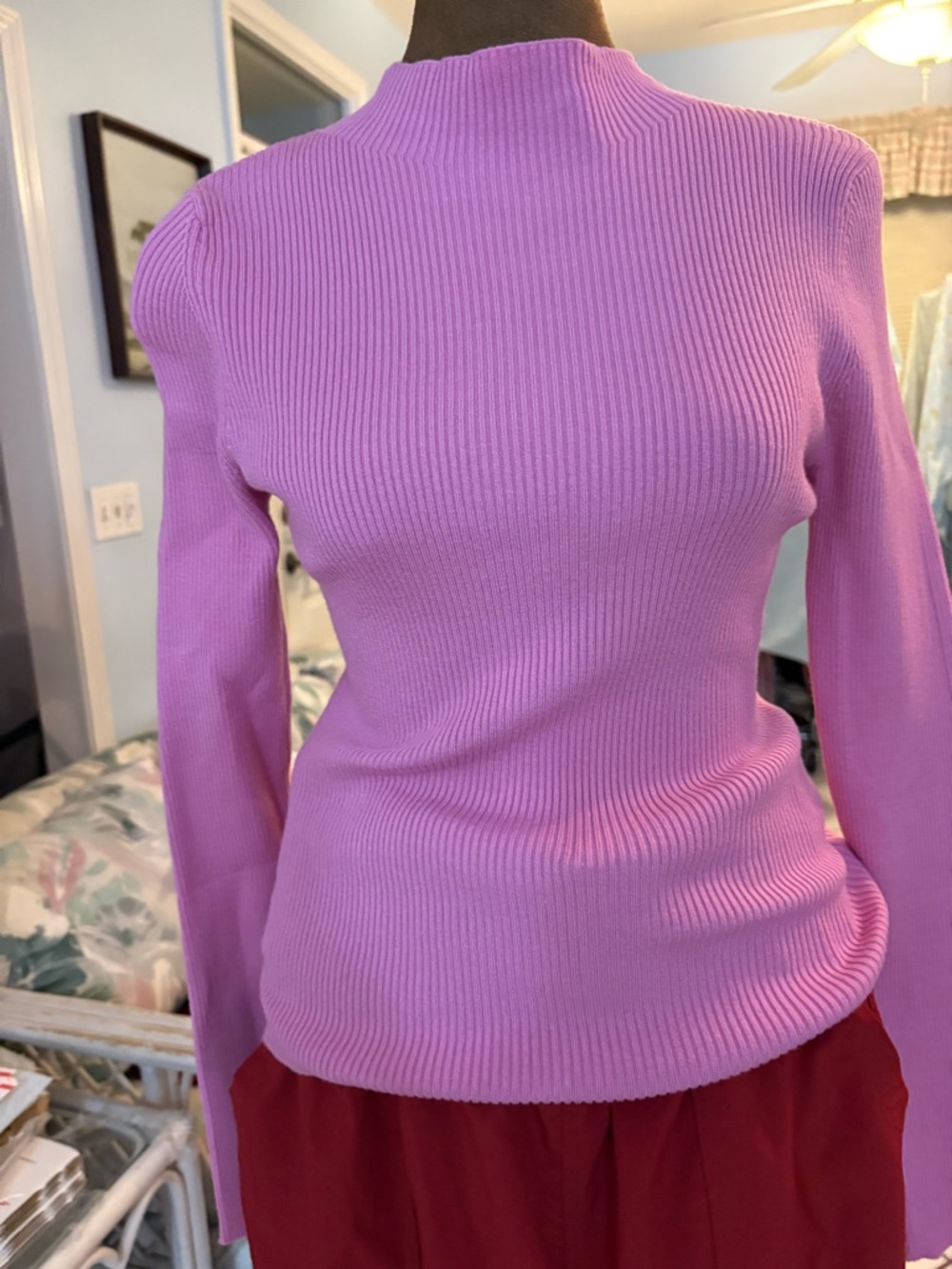 Double Zero Ribbed Crewneck Sweater — Pink